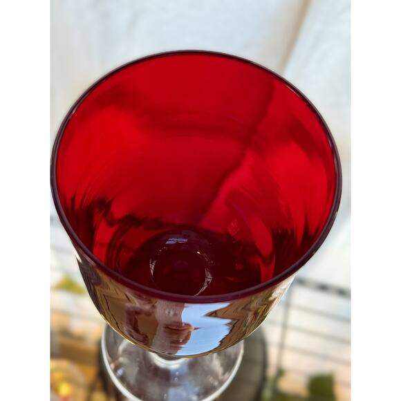 Vintage Ruby Red Goblets – Set of 6 – Mid-Century Glassware with Clear Stems - Picture 4 of 4